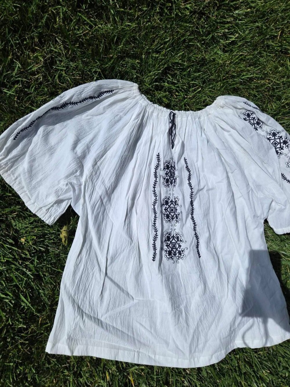 Romanian Embroidered Peasant Blouse White Black Folk Ie - size S - Picture 6 of 13